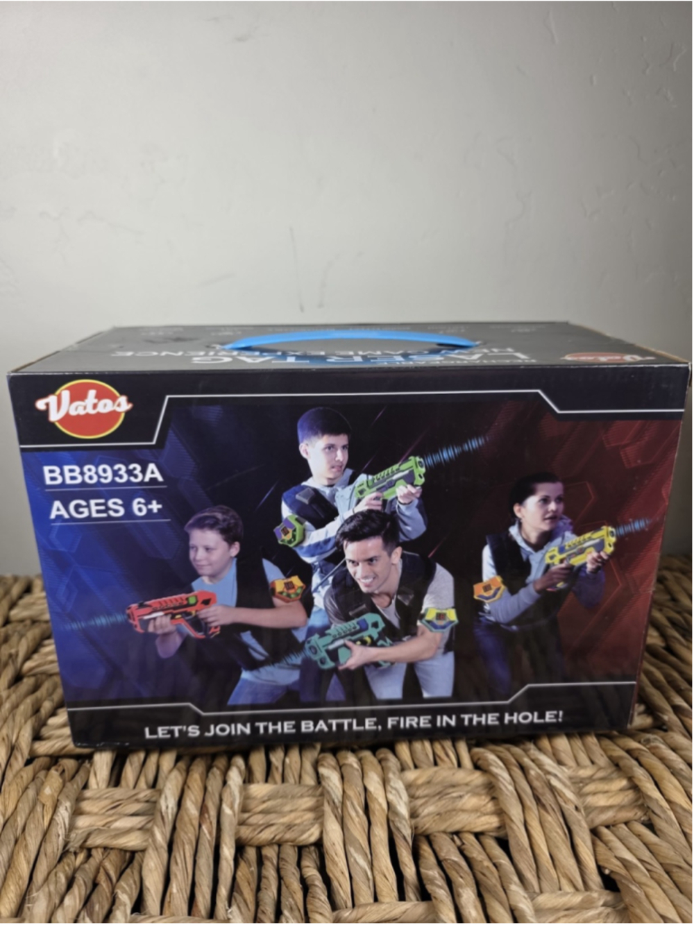 VATOS Rechargeable Laser Tag Set 4 Player Guns Receivers Charging Station NEW